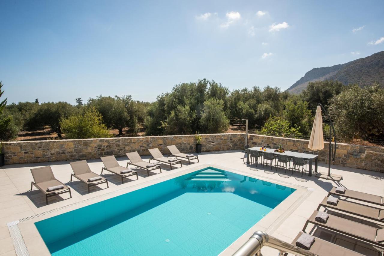 Luxury Villa Marelina 헐소니소스 외부 사진